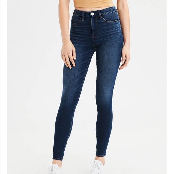 American Eagle Outfitters Pants - American Eagle Super High Waisted Jeans!